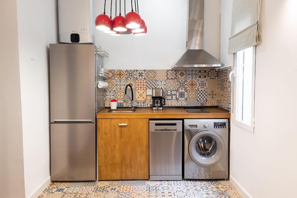 Encantador Apartamento Reformado En Tetuan By Bebalmy Madrid Exterior foto