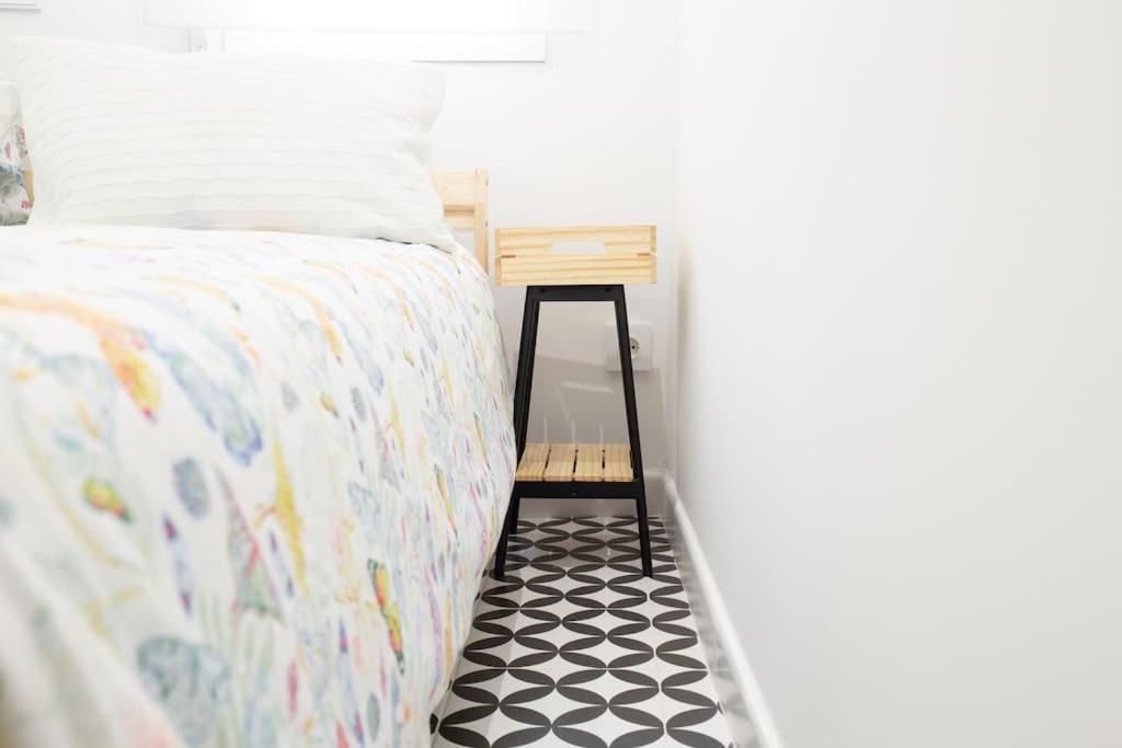 Encantador Apartamento Reformado En Tetuan By Bebalmy Madrid Exterior foto